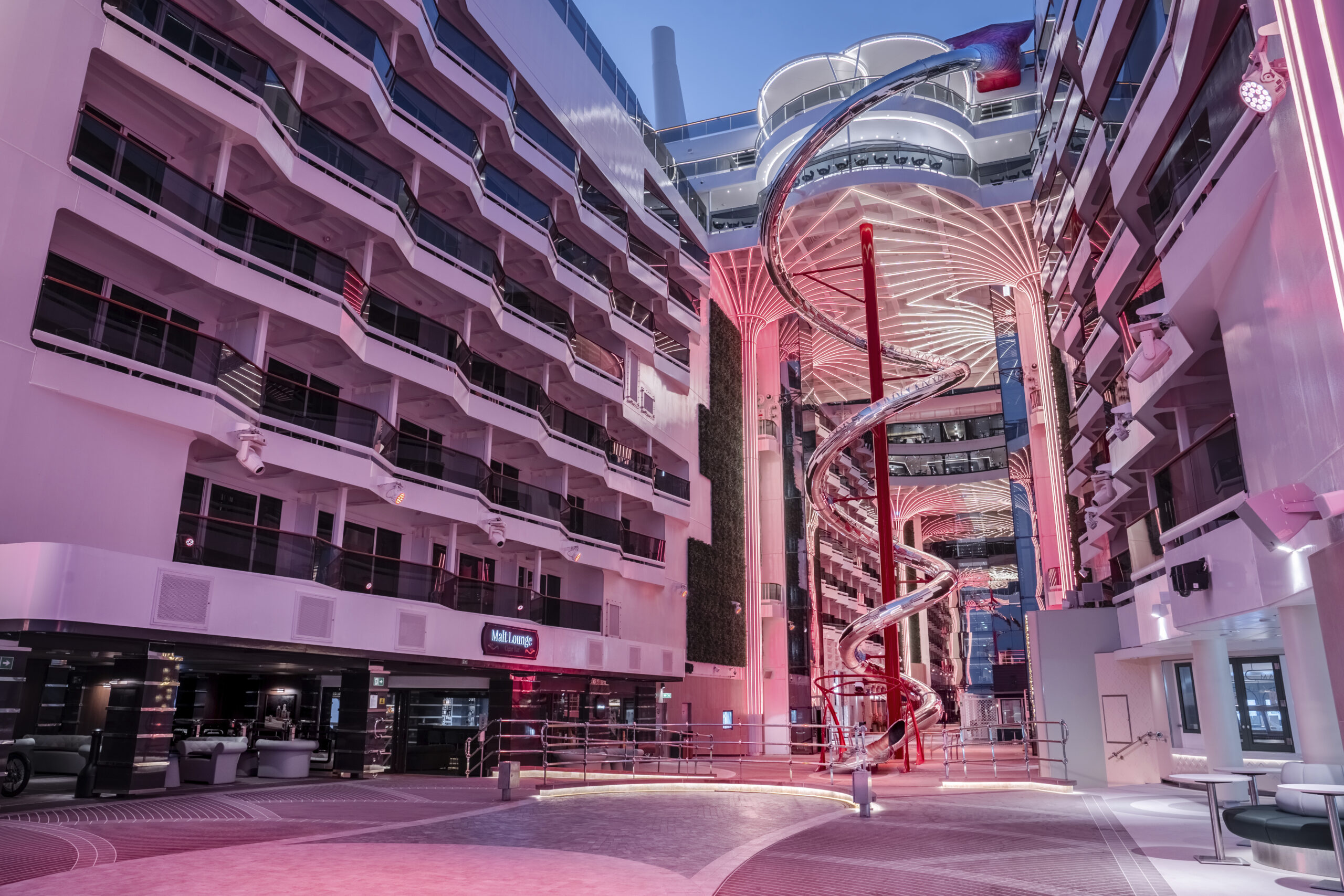 MSC World Asia, World Promenade